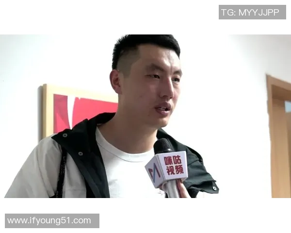 翟晓川：从篮球场上的拼搏者到生活中的多面手，探索他的成长与转变之路